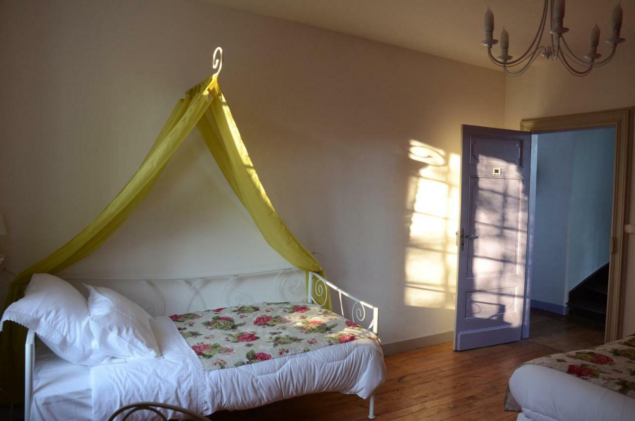 Le Manoir De Sanilhac Bed & Breakfast Notre-Dame-de-Sanilhac Bagian luar foto