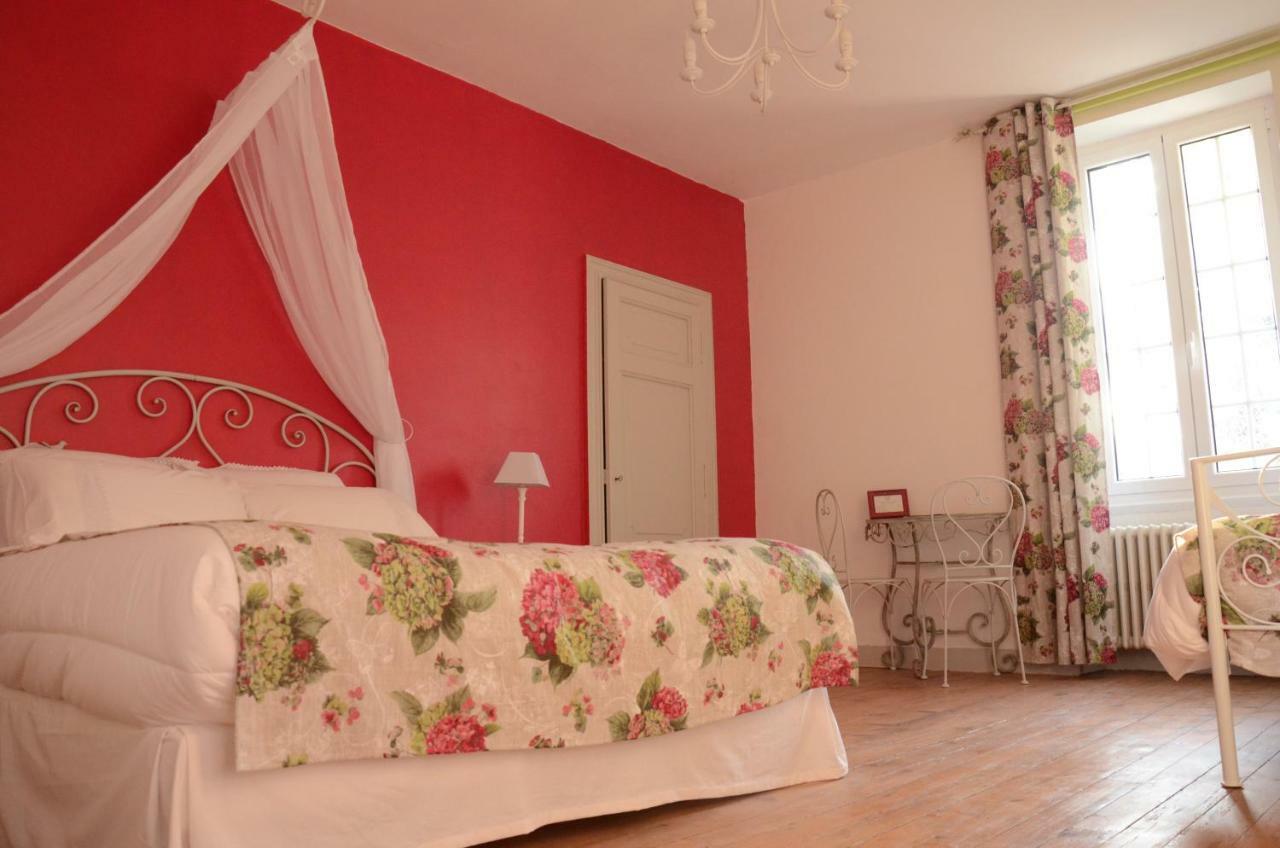 Le Manoir De Sanilhac Bed & Breakfast Notre-Dame-de-Sanilhac Bagian luar foto